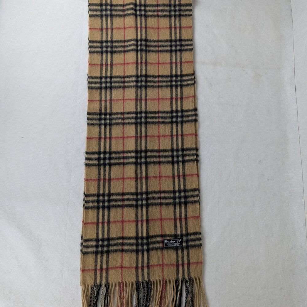 BURBERRY Lambswool Beige Check Scarf – Classic Plaid – ICONIC LOOK – VALUE - Picture 3 of 6